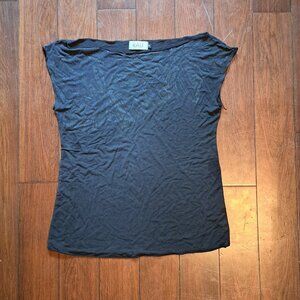 Kali - sleeveless t shirt - size M